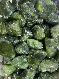 Idocrasio o vesuvianite